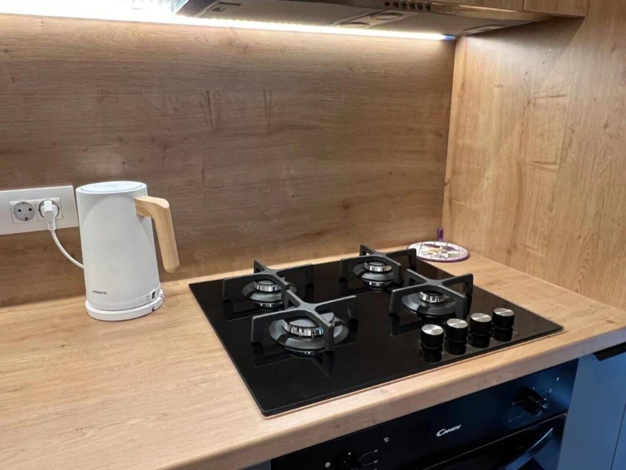 High-Rise Luxury Apartment With Free Parking ブカレスト エクステリア 写真
